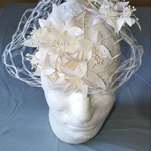 Vintage Union Made 1960's White Millinery Floral with Veil Cap Hat - Picture 1 of 5